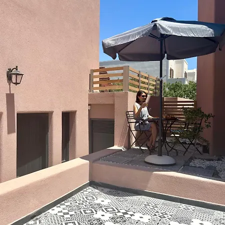 Aparthotel Golden Moments Luxury Stone A Messaria (Santorini)