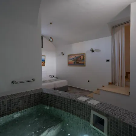 Golden Moments Luxury Stone A Aparthotel *