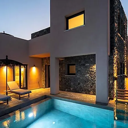 Golden Moments Luxury Stone A Szálloda 4*