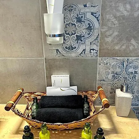 Golden Moments Luxury Stone A 4*